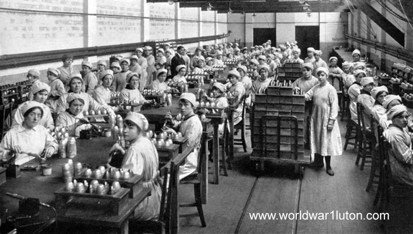 Munitions girls at Chaul End